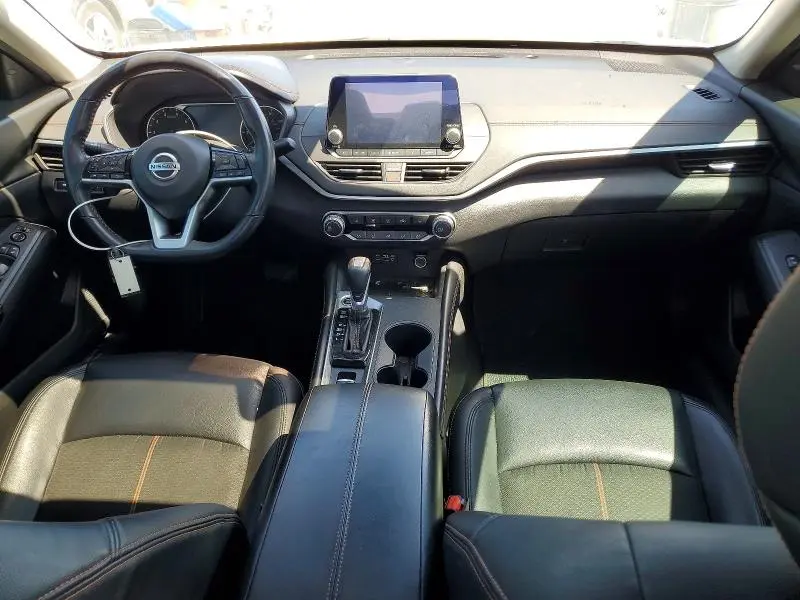 2021 NISSAN ALTIMA SR  