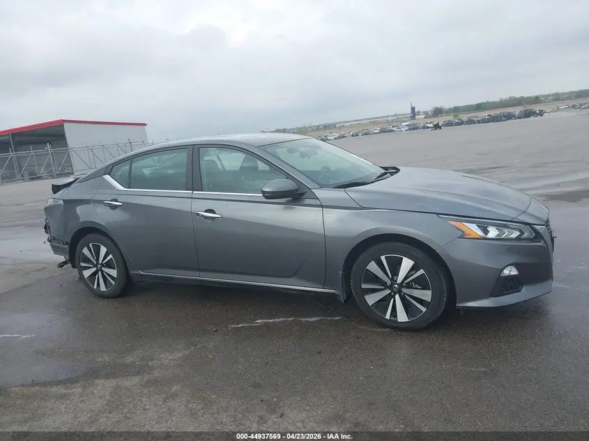 2021 NISSAN ALTIMA SV FWD