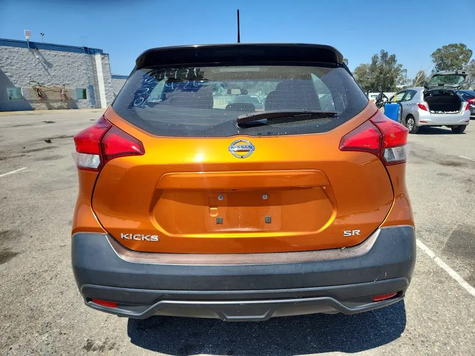 2019 NISSAN KICKS SR  