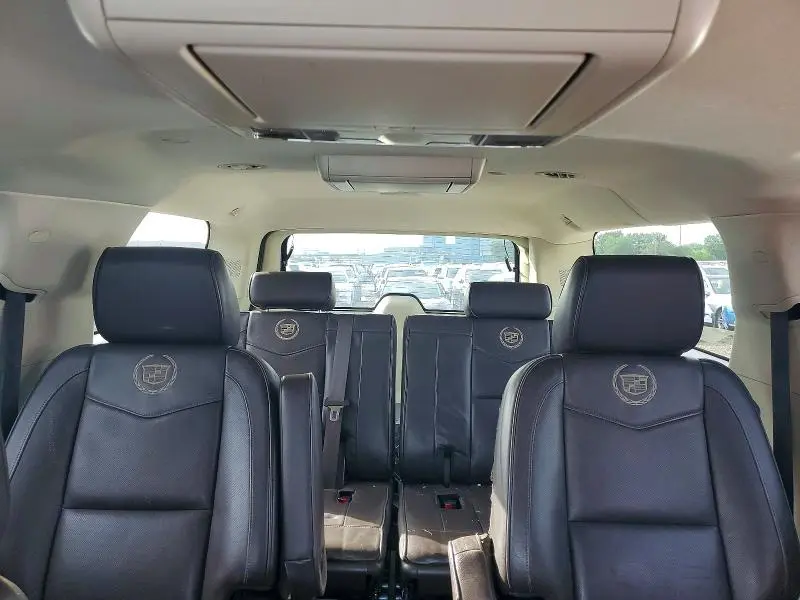 2011 CADILLAC ESCALADE ESV PLATINUM  