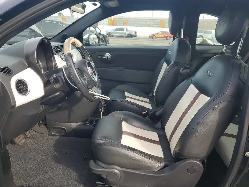 2012 FIAT 500 LOUNGE  