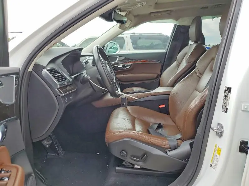 2019 VOLVO XC90 T6 MOMENTUM  