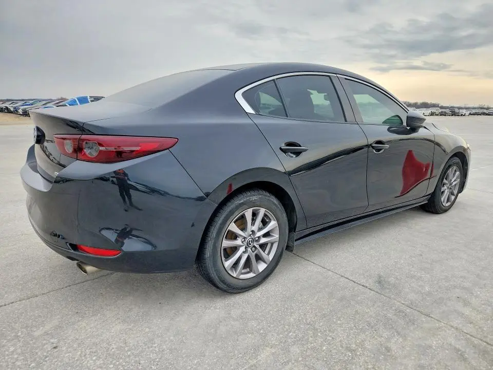 2021 MAZDA 3   