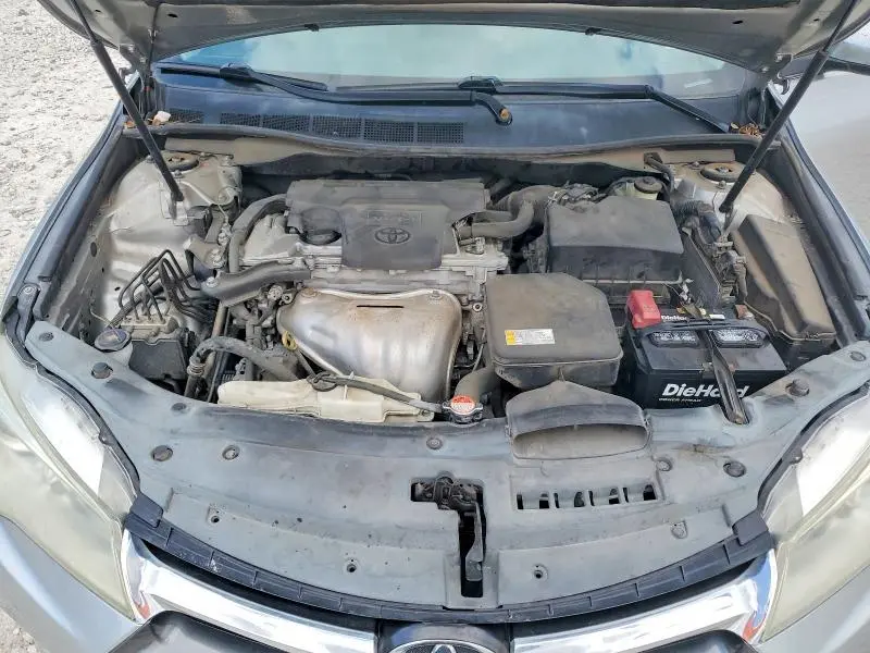 2016 TOYOTA CAMRY XLE  