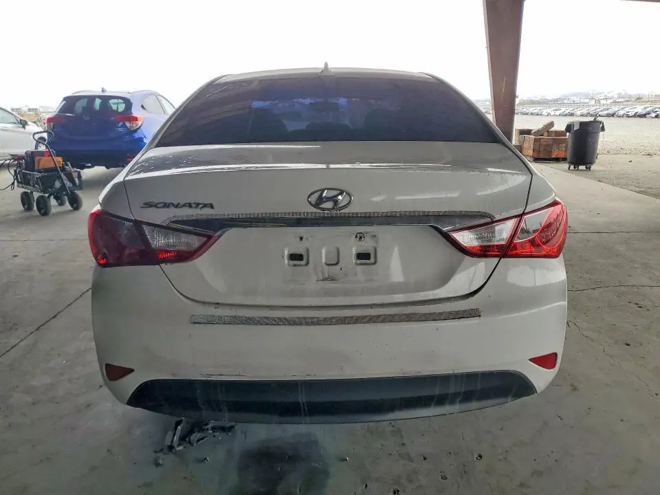 2014 HYUNDAI SONATA GLS  