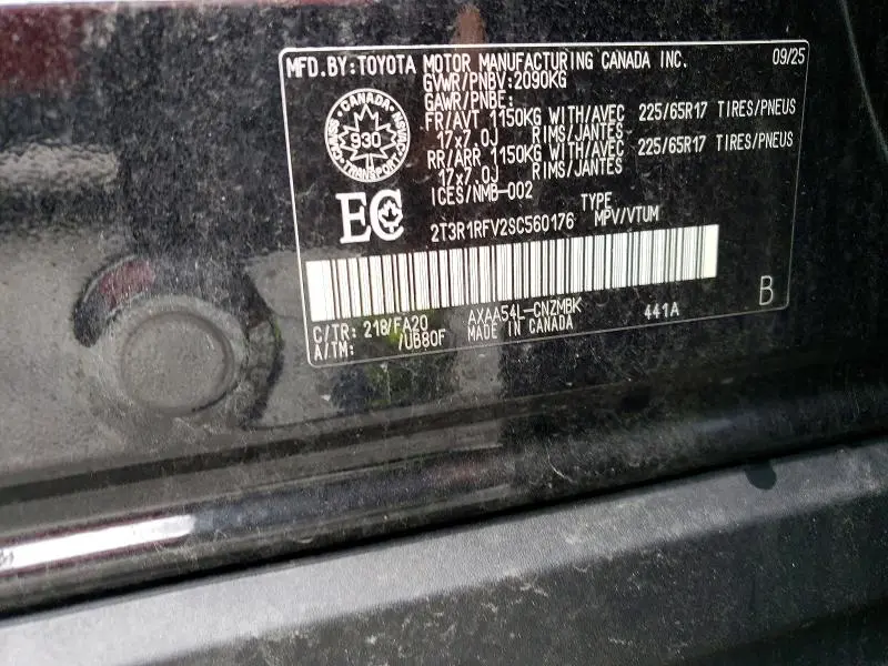 2025 TOYOTA RAV4 XLE  