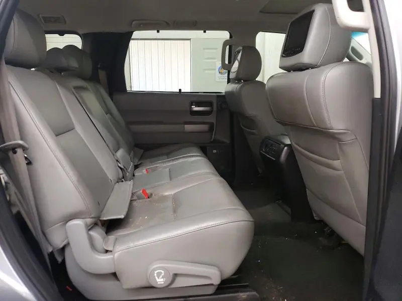 2015 TOYOTA SEQUOIA LIMITED  