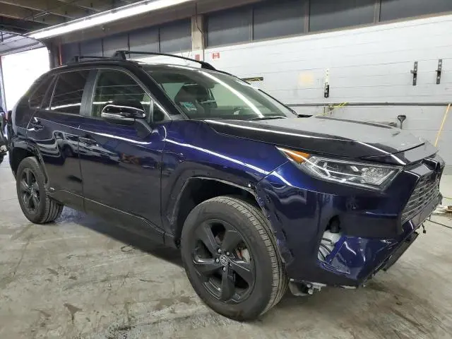 2020 TOYOTA RAV4 XSE  