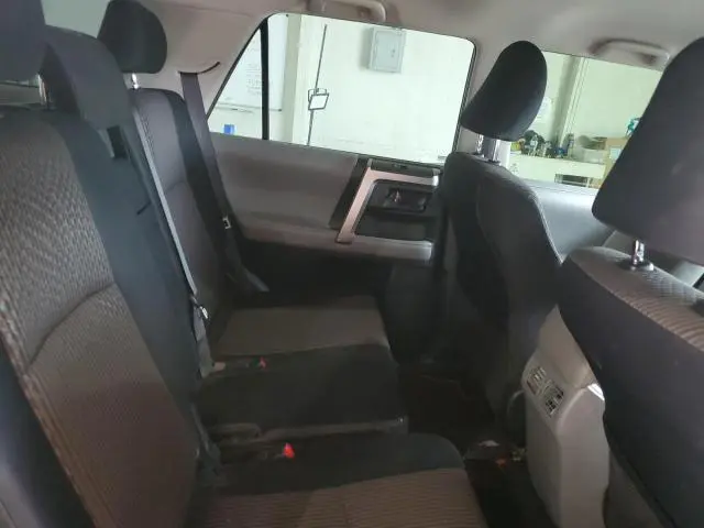 2010 TOYOTA 4RUNNER SR5  