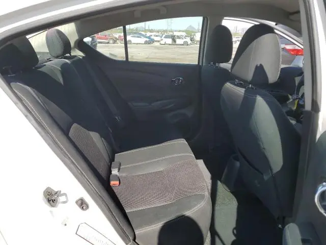 2018 NISSAN VERSA S  