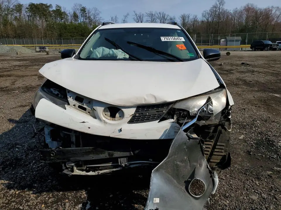 2015 TOYOTA RAV4 LE  