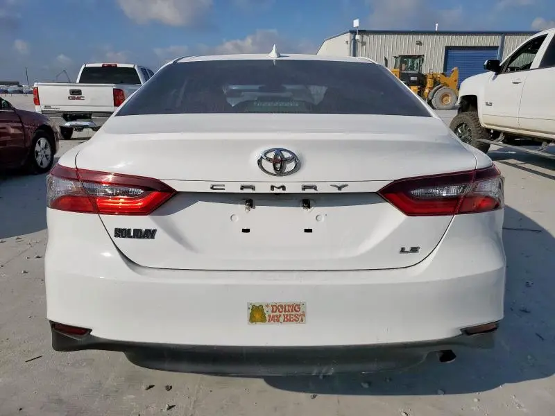 2021 TOYOTA CAMRY LE  