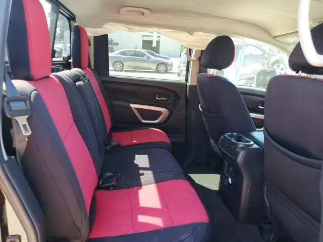 2019 NISSAN TITAN SV  