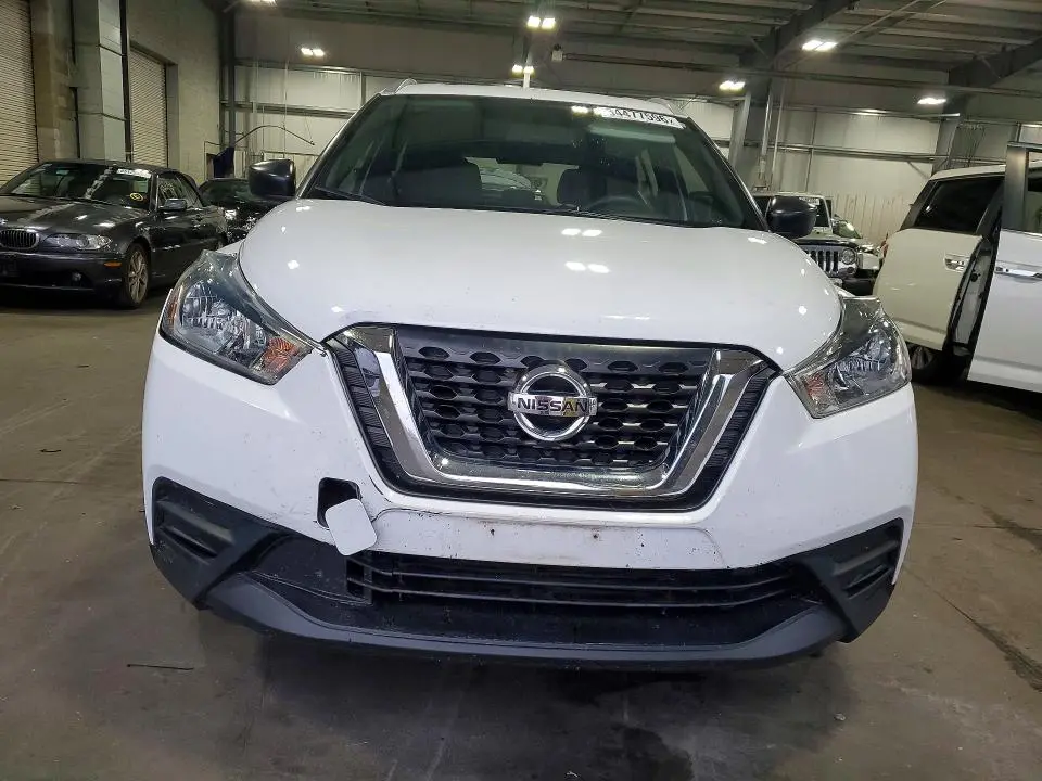 2019 NISSAN KICKS S  