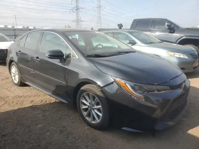 2020 TOYOTA COROLLA XLE  