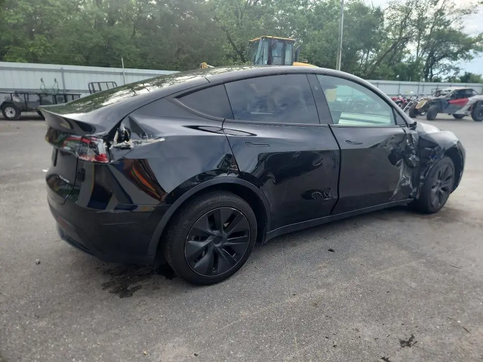 2025 TESLA MODEL Y   