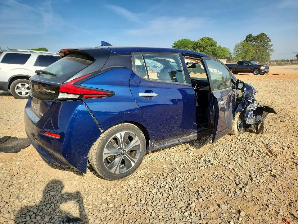 2019 NISSAN LEAF SV  