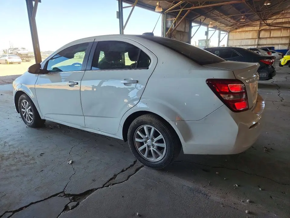 2017 CHEVROLET SONIC LT  