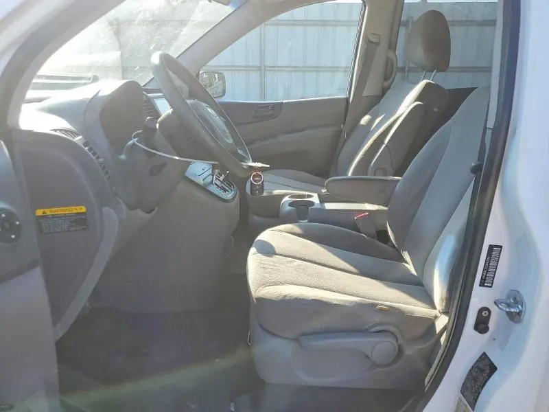 2012 KIA SEDONA LX  