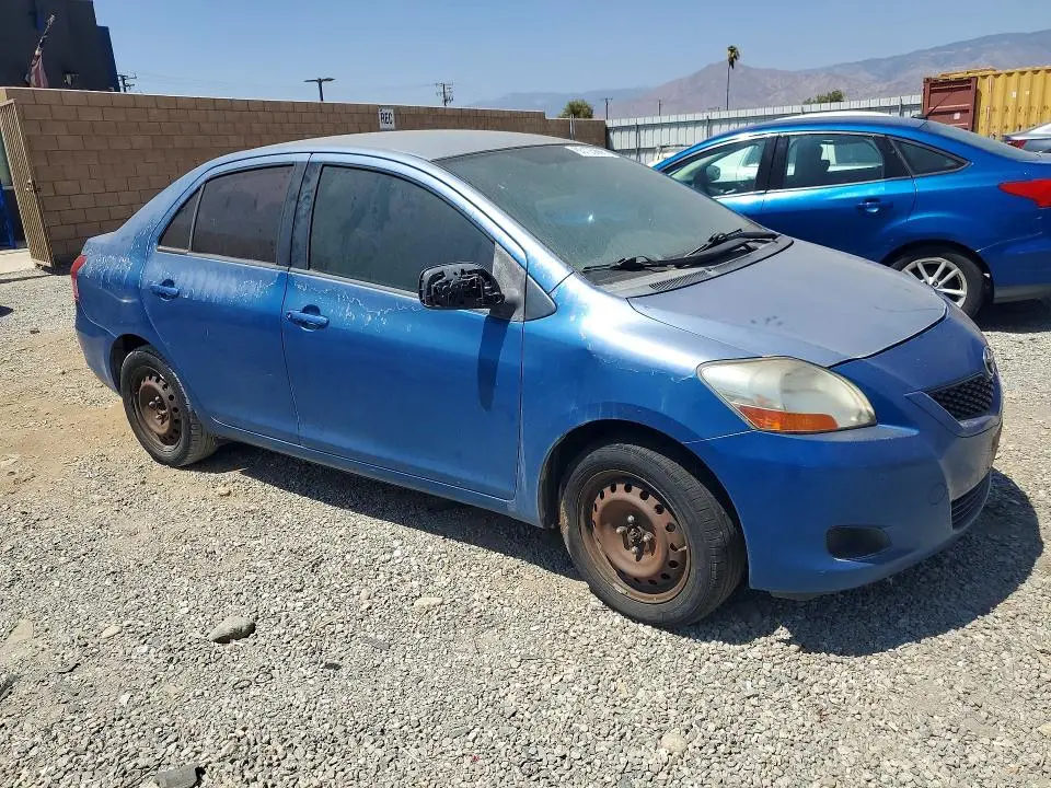 2010 TOYOTA YARIS BASE  