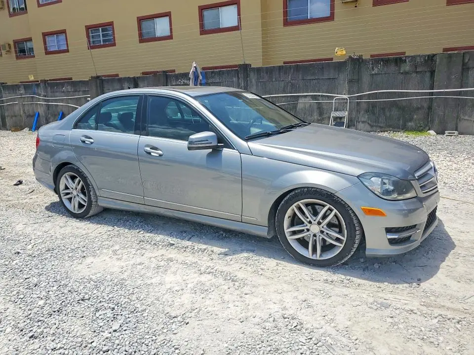 2013 MERCEDES-BENZ C 300 4MATIC  
