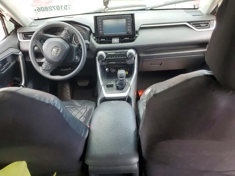 2019 TOYOTA RAV4 LE  