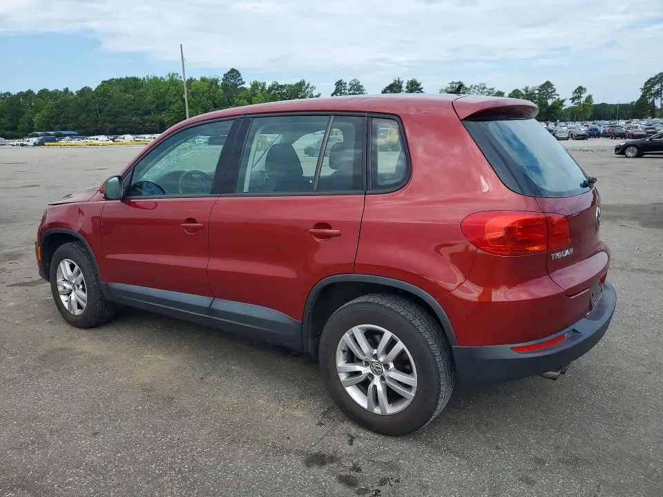 2013 VOLKSWAGEN TIGUAN S  