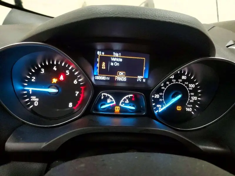 2019 FORD ESCAPE SE  