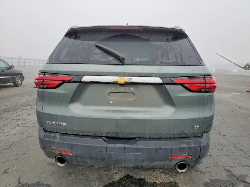 2023 CHEVROLET TRAVERSE LT  