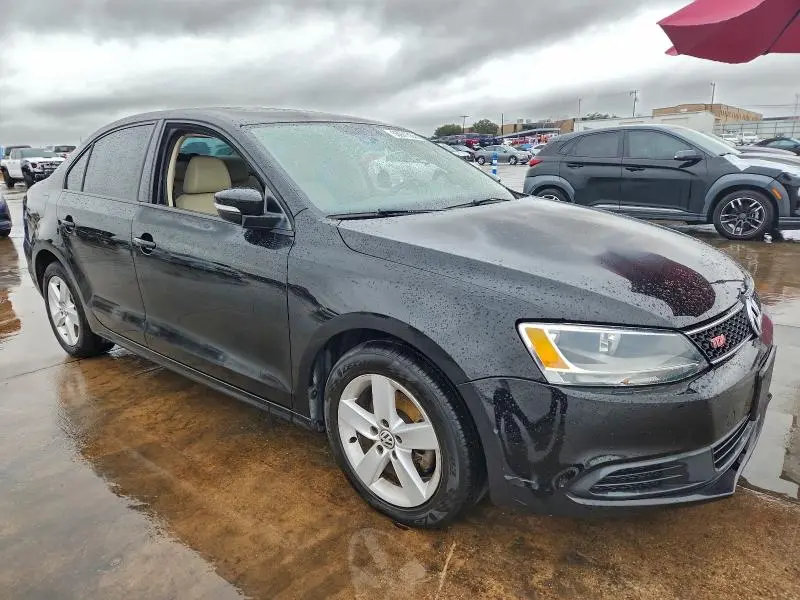 2011 VOLKSWAGEN JETTA TDI  