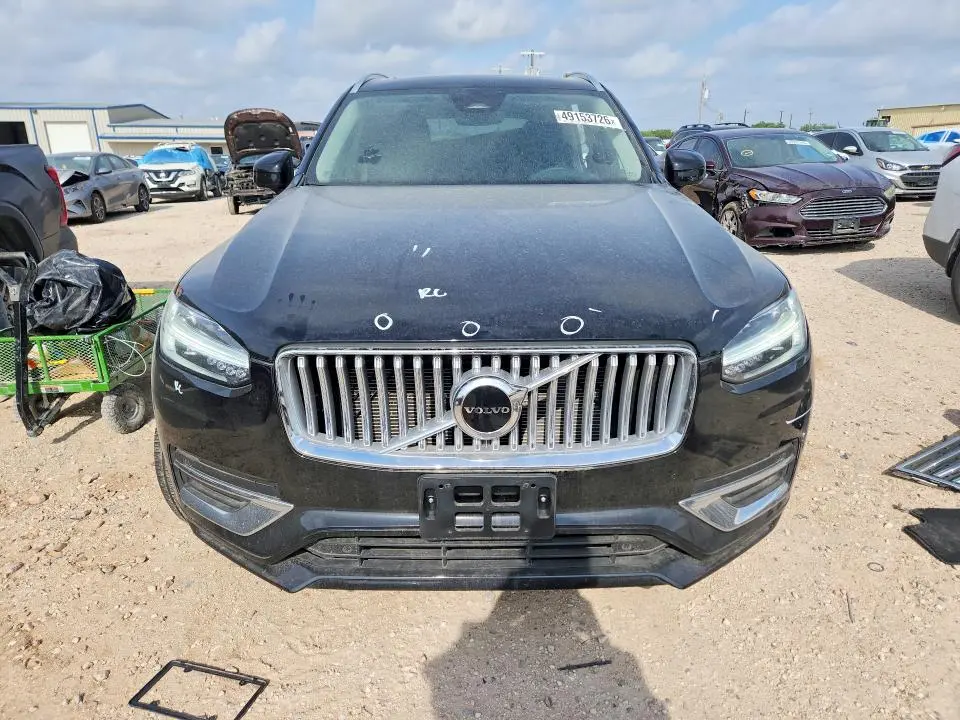 2025 VOLVO XC90 CORE  