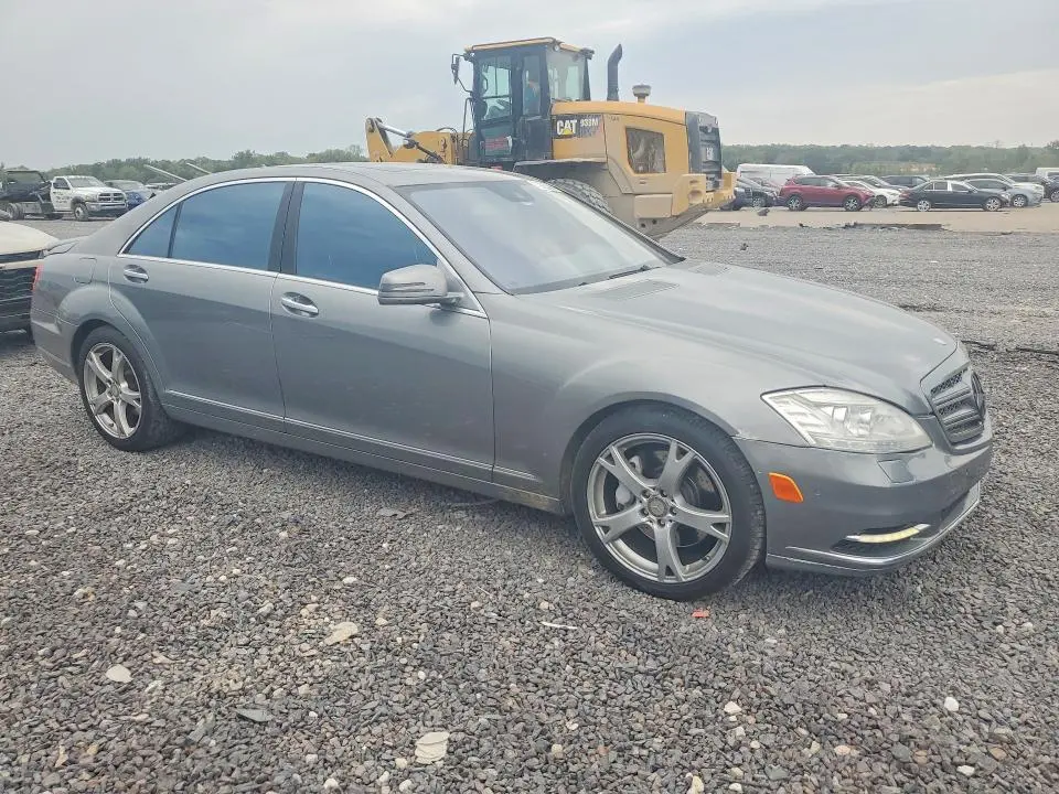 2013 MERCEDES-BENZ S 550  