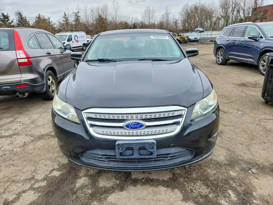 2011 FORD TAURUS SEL  