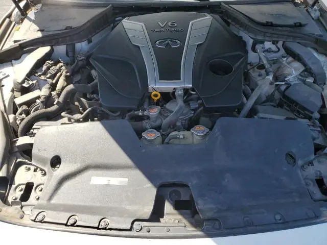 2018 INFINITI Q50 LUXE  