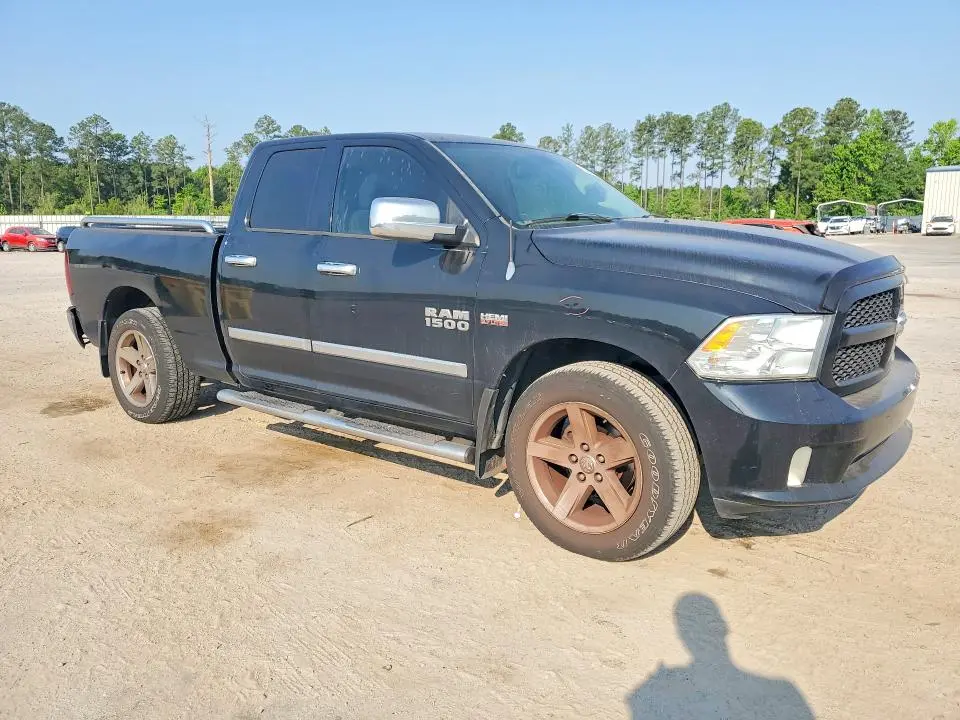 2013 RAM 1500 ST  