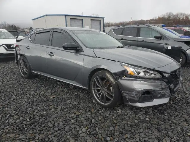2021 NISSAN ALTIMA SR  