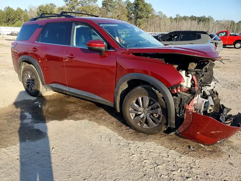 2022 NISSAN PATHFINDER SV  