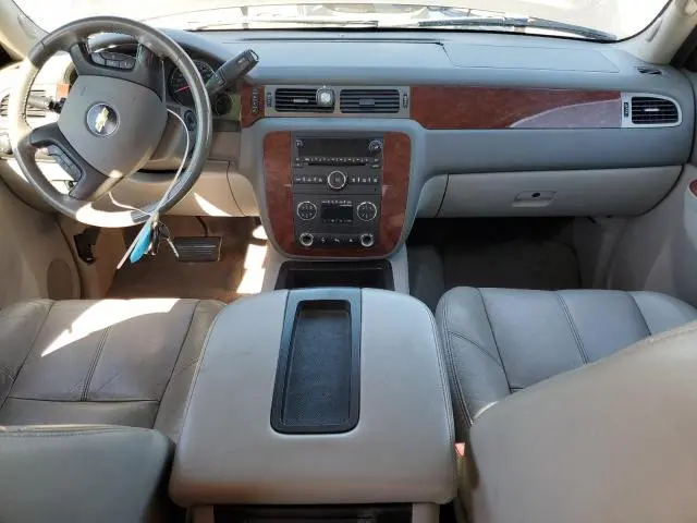 2010 CHEVROLET AVALANCHE LT  