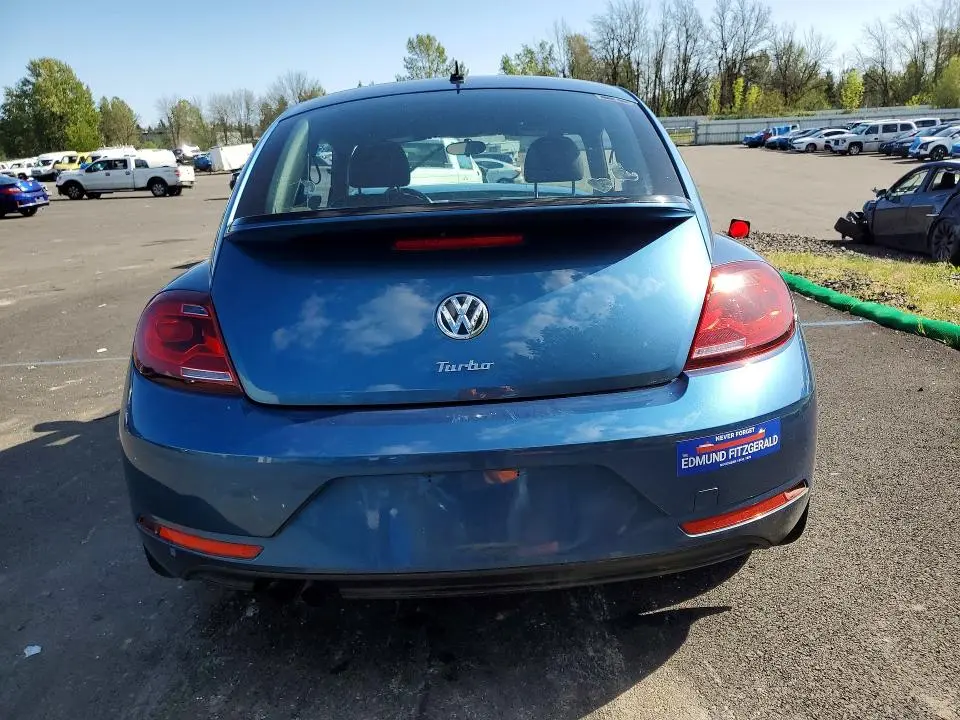 2019 VOLKSWAGEN BEETLE S  