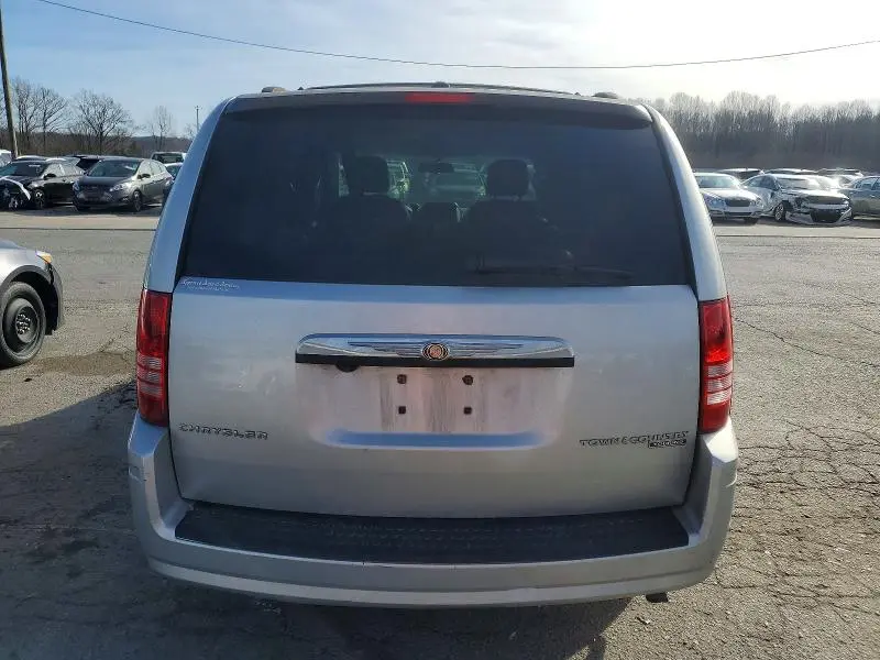 2010 CHRYSLER TOWN & COUNTRY TOURING  