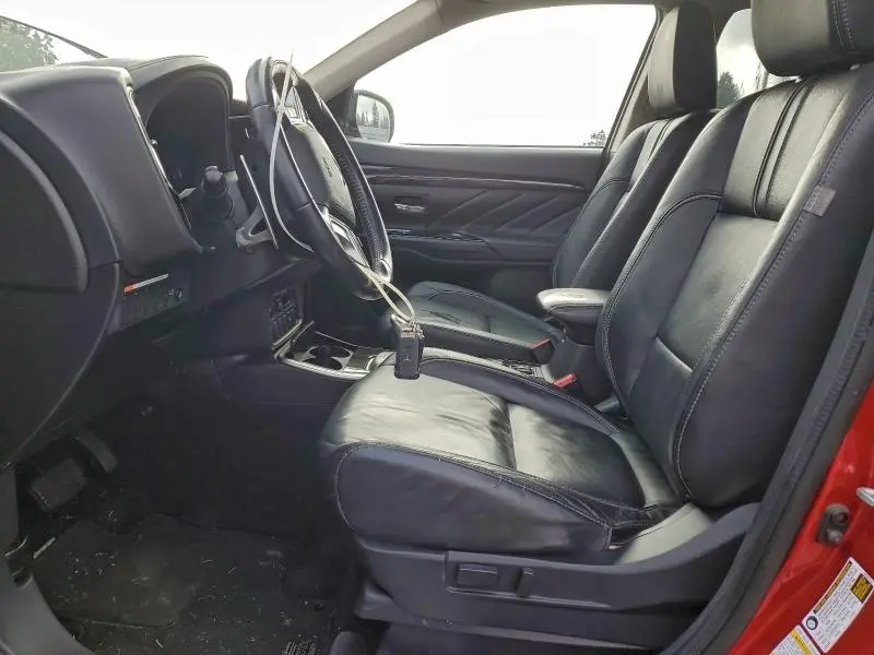 2018 MITSUBISHI OUTLANDER SE  