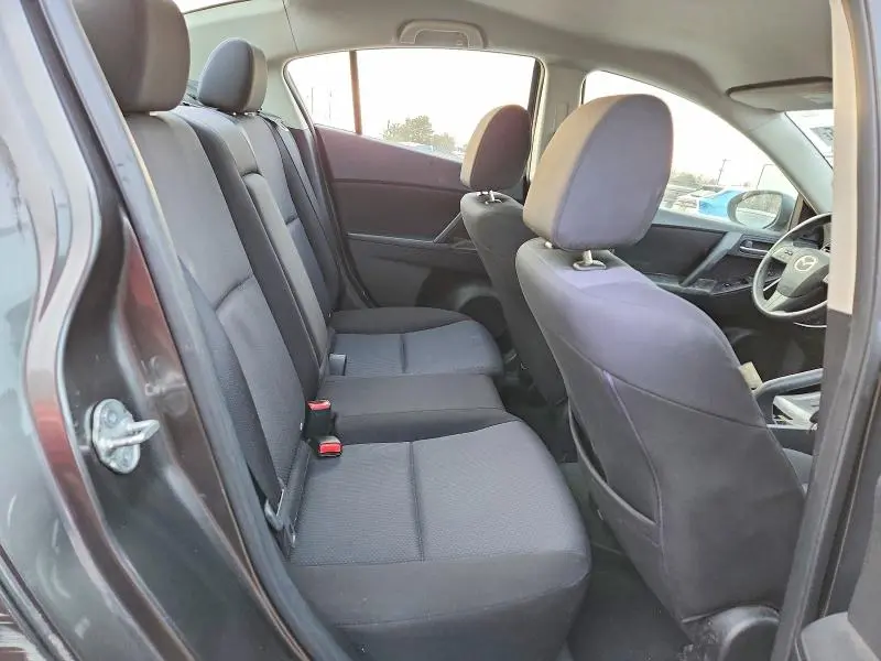 2010 MAZDA 3 I  