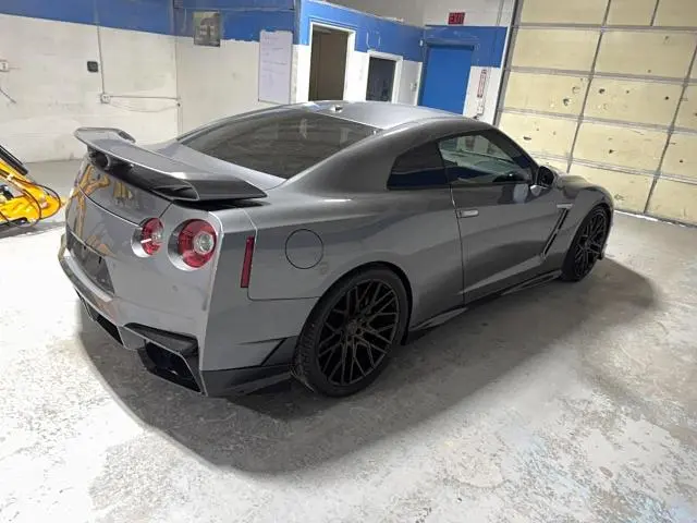 2024 NISSAN GT-R PREMIUM  