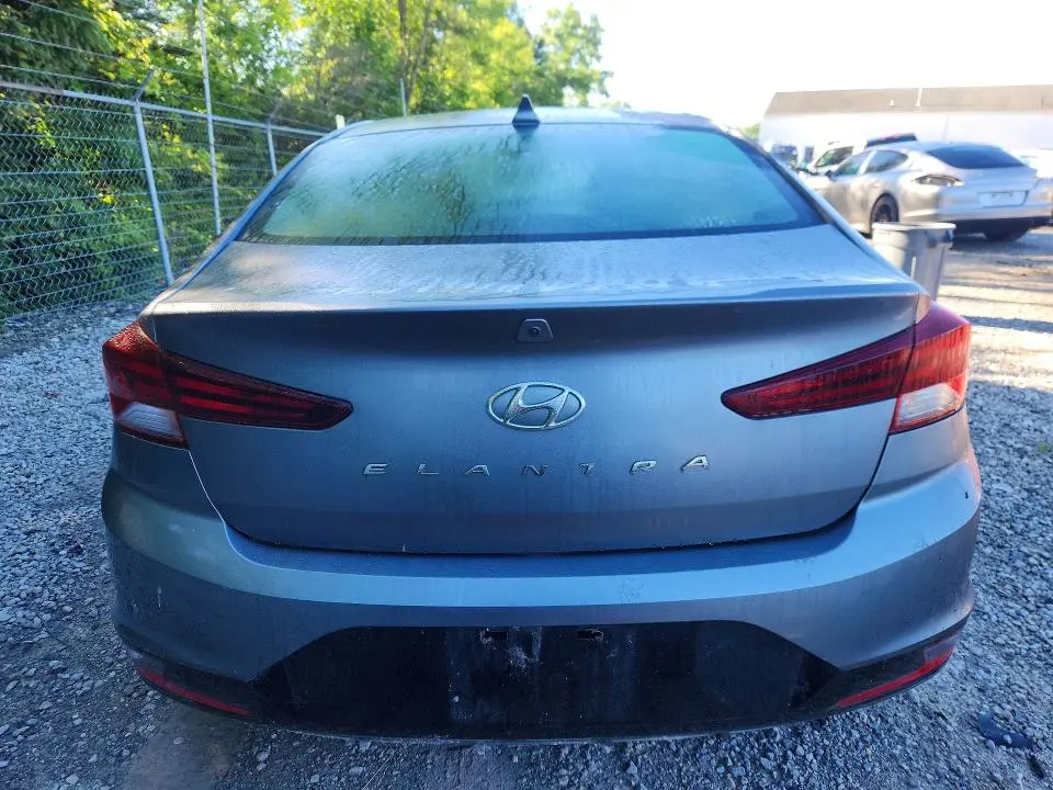 2019 HYUNDAI ELANTRA SEL  