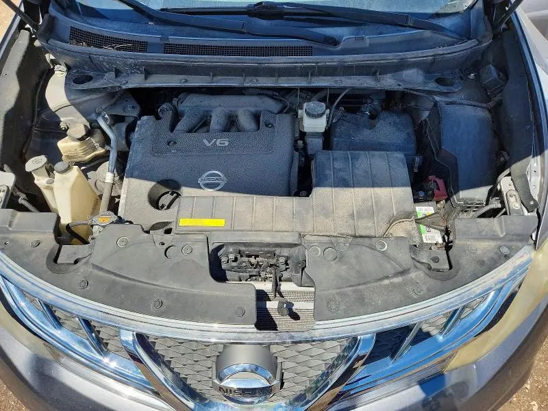 2013 NISSAN MURANO S  