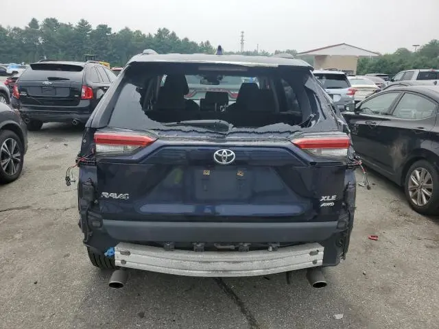 2019 TOYOTA RAV4 XLE  