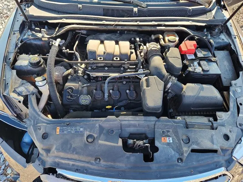 2015 FORD TAURUS SE  