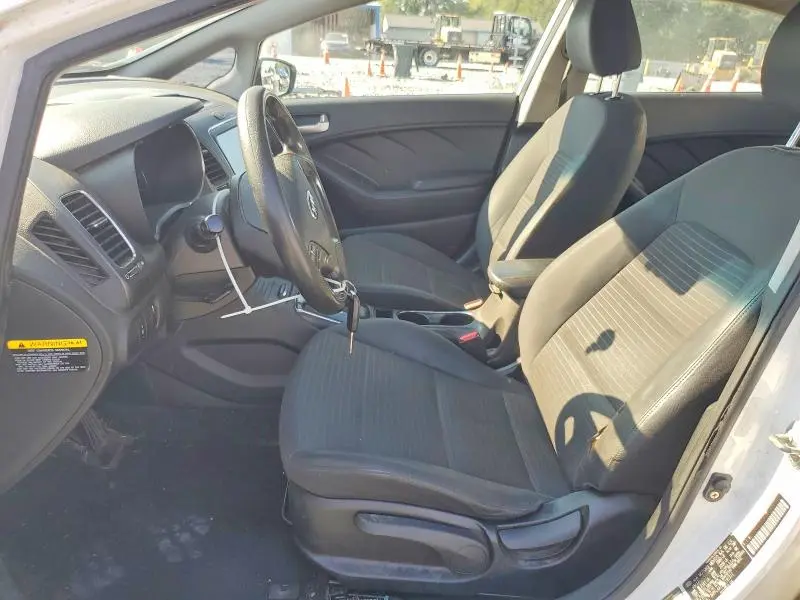 2018 KIA FORTE LX  