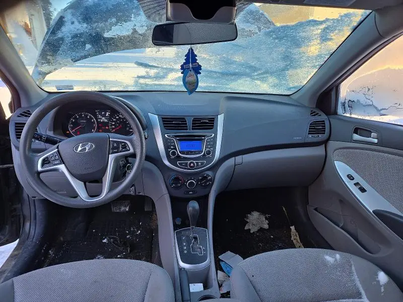 2012 HYUNDAI ACCENT GLS  