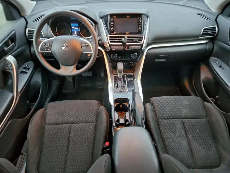 2020 MITSUBISHI ECLIPSE CROSS ES  